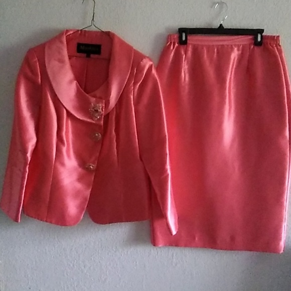 Dress Suits - Picture 8 of 8